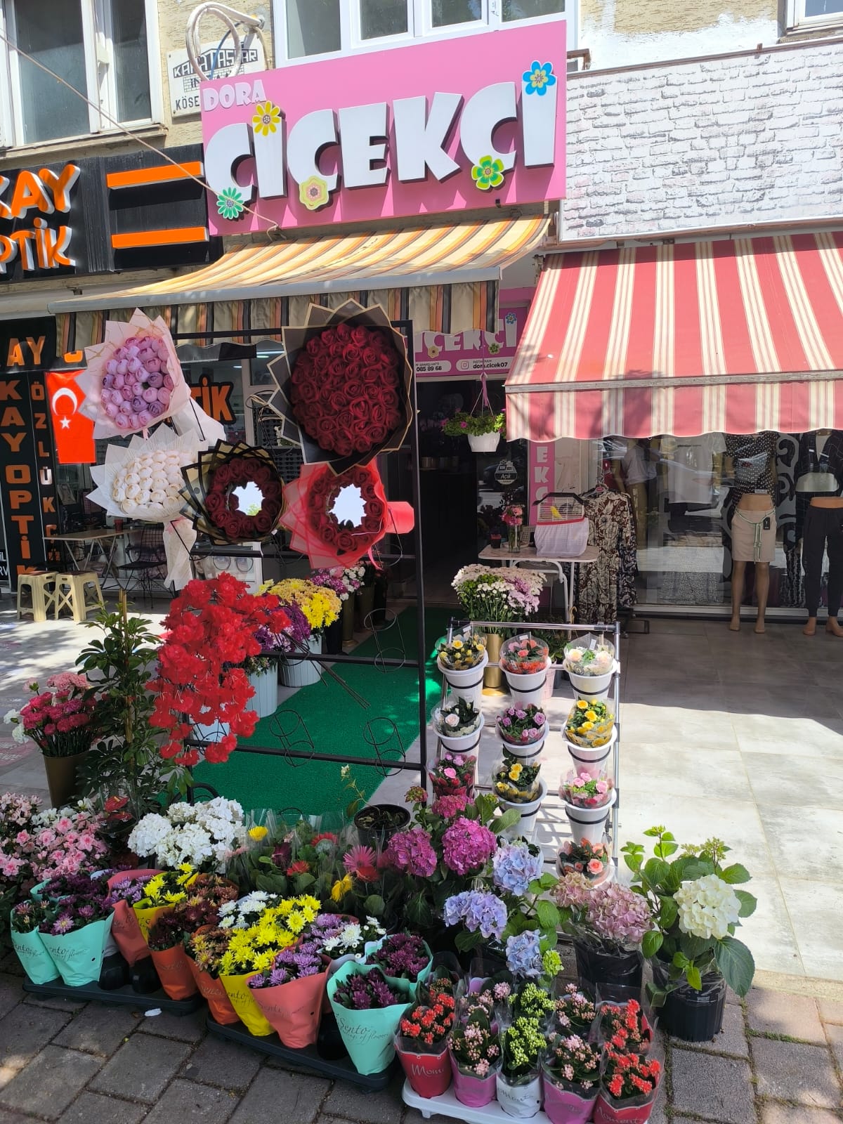 Dora Çiçekçilik çiçek modeli 9